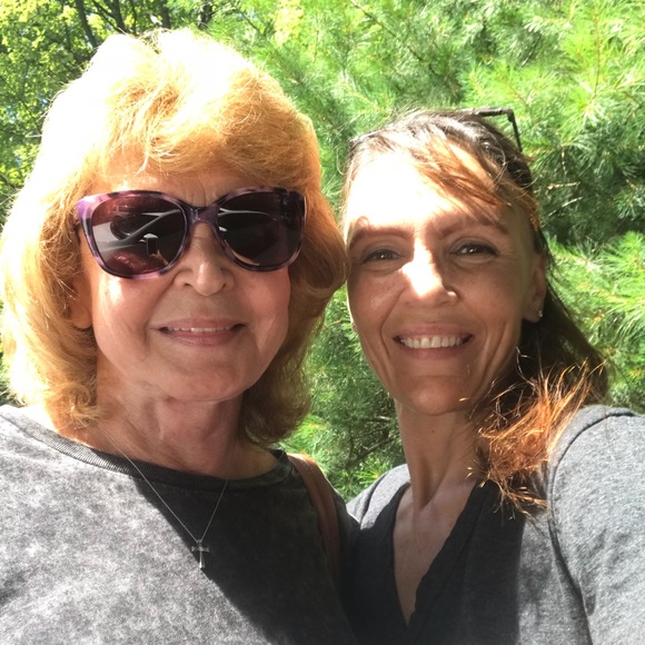 Meet your Posher, Tammy - Picture 2 of 5